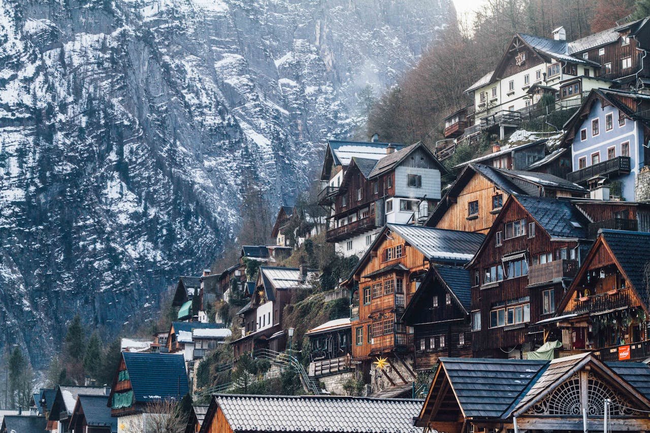 Beyond the Brochure: Experiencing Authentic Culture in Popular Tourist Hotspots